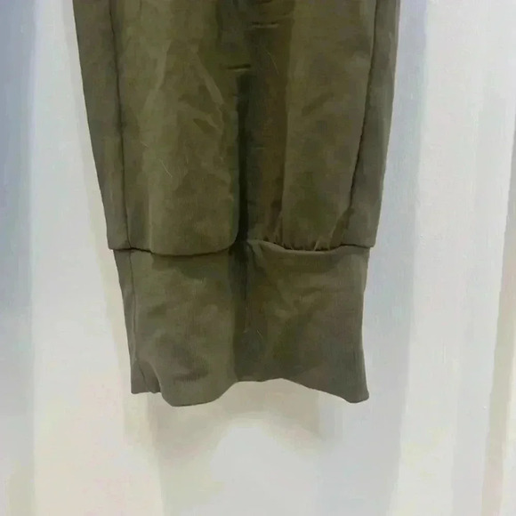Heartloom army green jumpsuit size medium. In perfect condition! - Picture 8 of 13